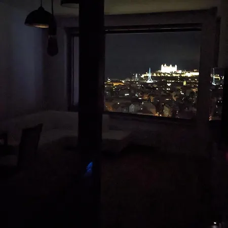 Апартаменты With Sunset View Over Братислава